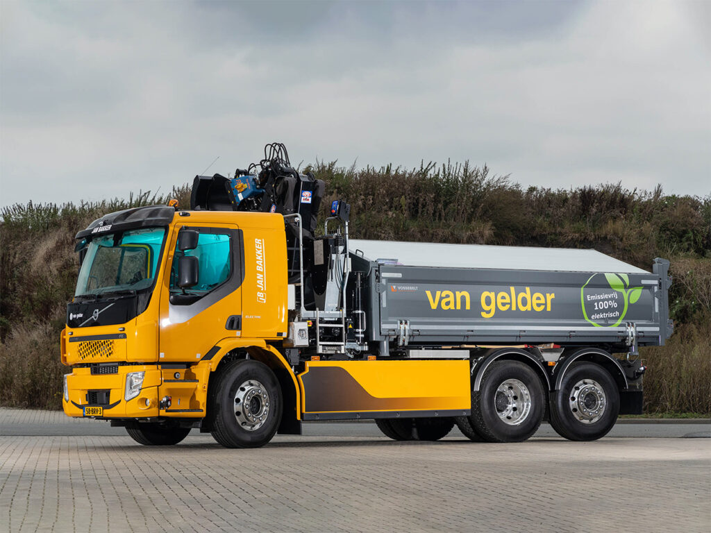 Van Gelder zet vier elektrische Volvo-trucks in